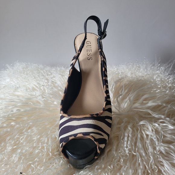 GUESS Sling back Stilleto heels - Picture 5 of 8
